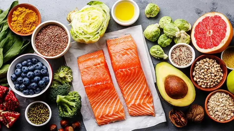 5 Loại Thực Phẩm Không Nên Ăn Sống