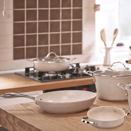 Cách xử lý chảo chống dính mới mua hữu ích giúp chảo luôn được bền đẹp