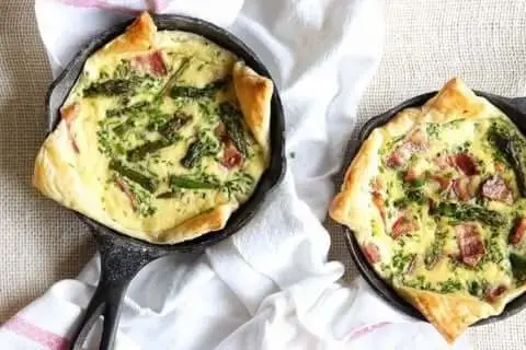 Lạ Miệng Với Bánh Quiches Măng Tây Và Ba Chỉ