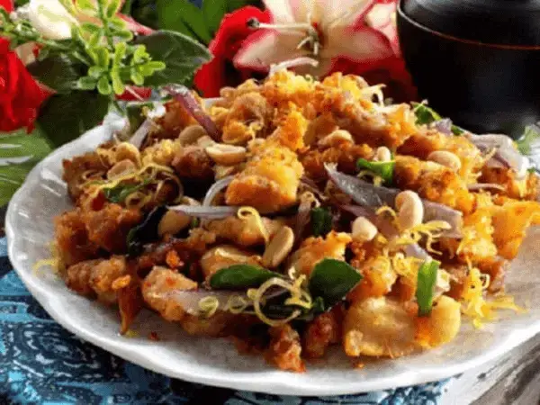 Lạ Miệng Với Món Thịt Rọi Chiên Sả