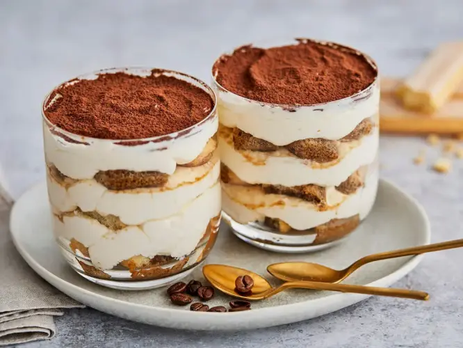 Tiramisu: Ngon Đến Té Xỉu Nhưng Tại Sao (Ra Quán) Ăn Lại Không Xỉu?