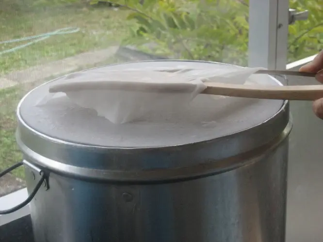 Tổng hợp những dụng cụ làm bánh cuốn cơ bản nhất