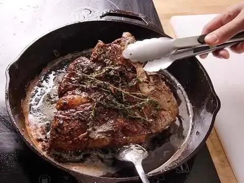 Trình Tự Các Bước Chiên Áp Chảo Để Có Miếng Steak Chuẩn 5 Sao